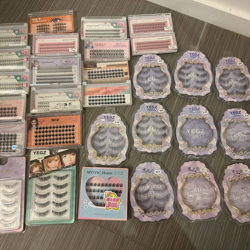 False Eyelash Set